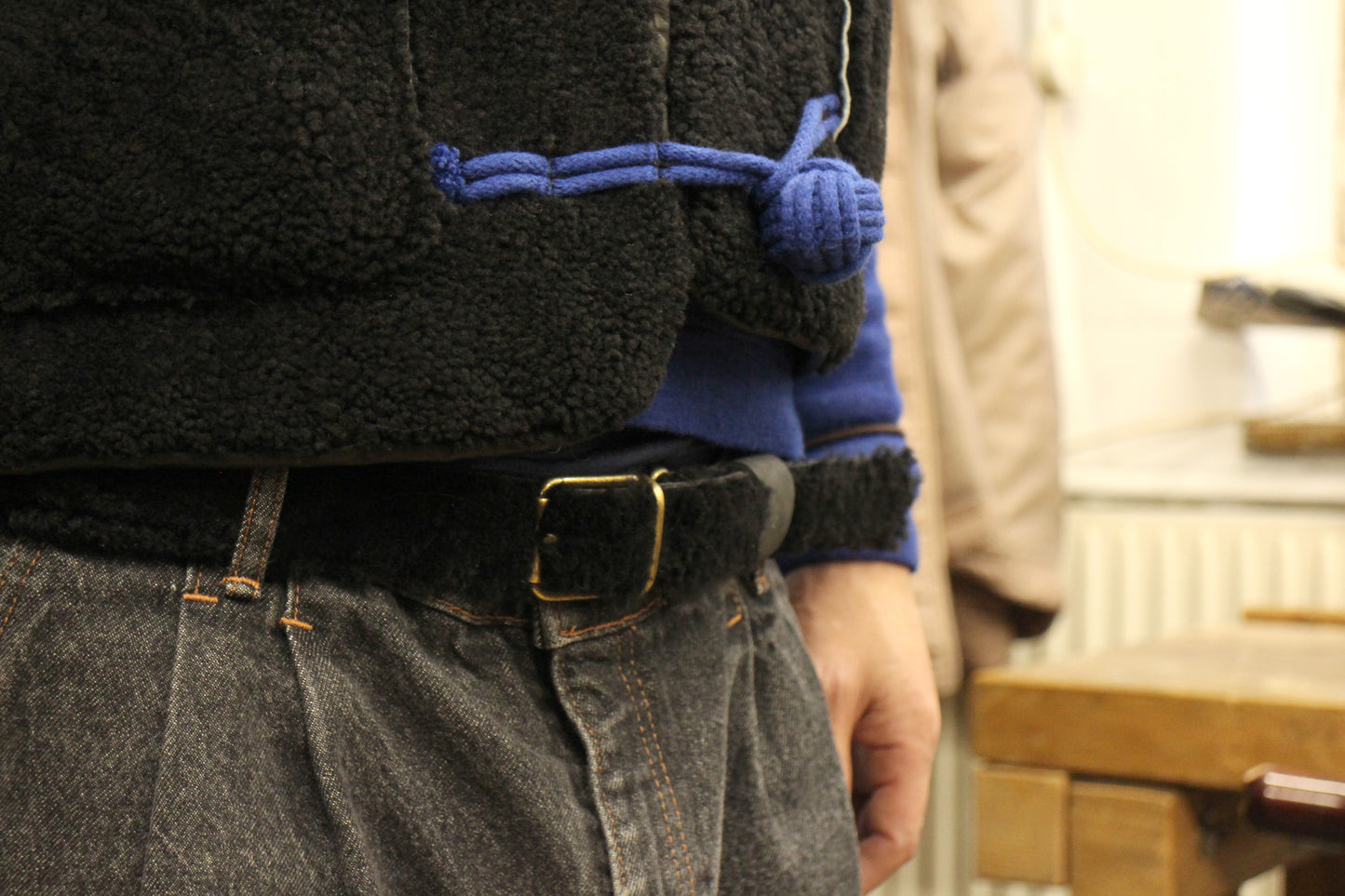 UNISEX SHEARLING BELT + Black