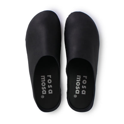 rosamosa round black leather dark wooden clog