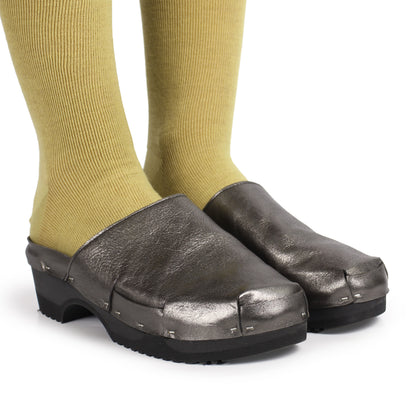 DONAU Metallic + Leather Dark Clogs + Black