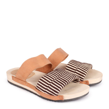 LANG KNOT + Leather Flat Clogs + Brown Natural