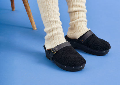 PANTO FULLY STRAP + Shearling Clog Shoes + Curly Black