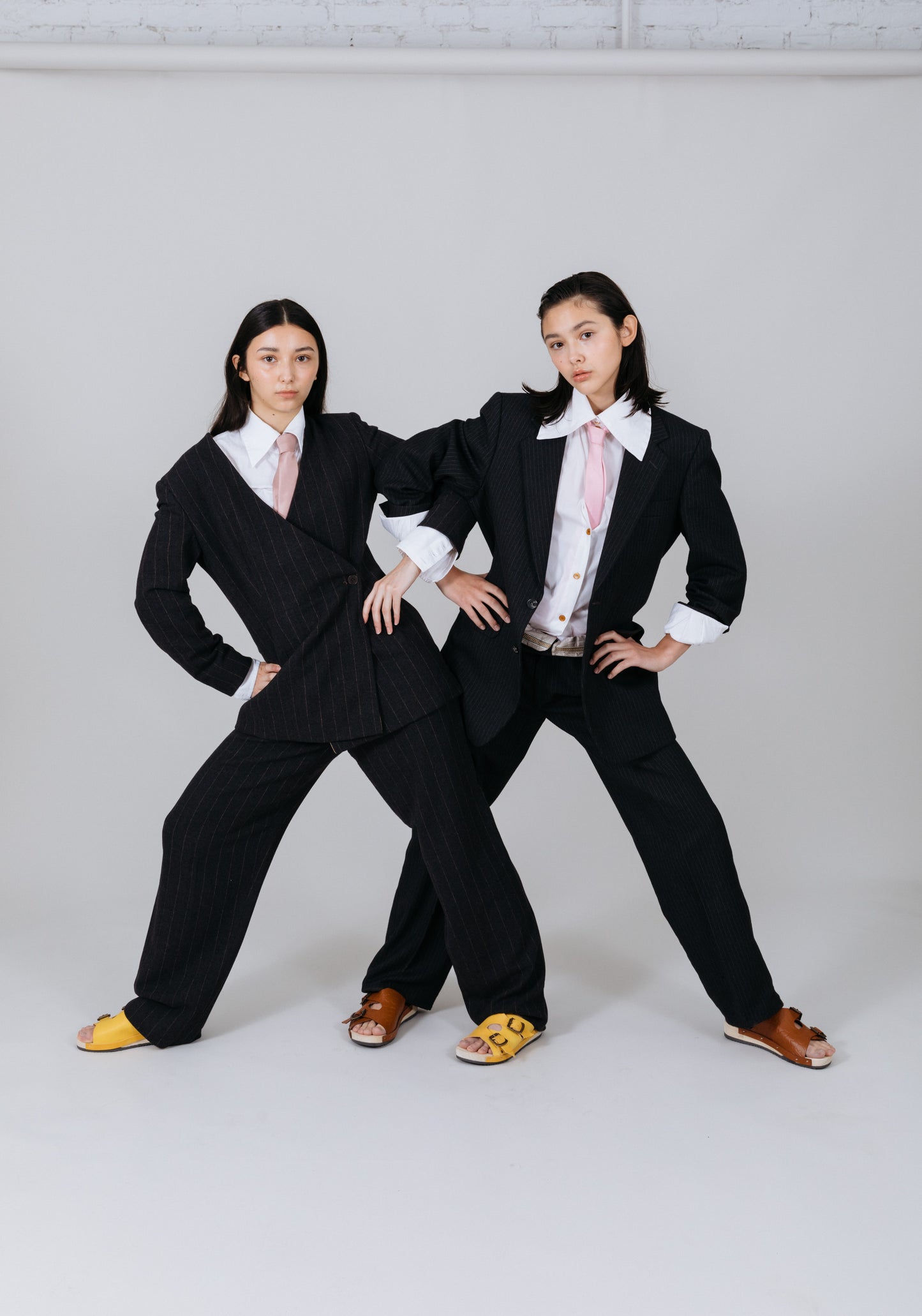 LANG FIBA + Leather Flat Clogs + Yellow